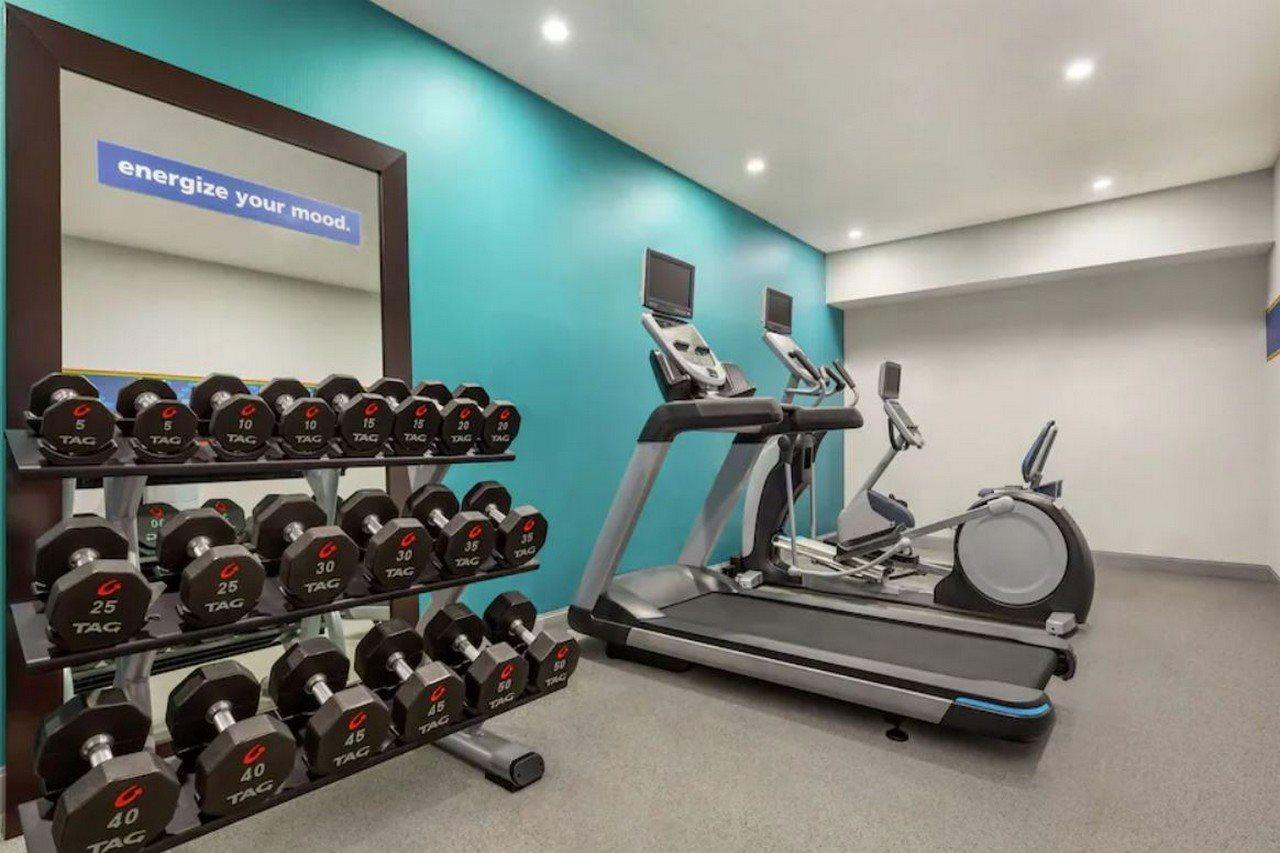 Hampton Inn Kansas City Блу Спрингс Екстериор снимка