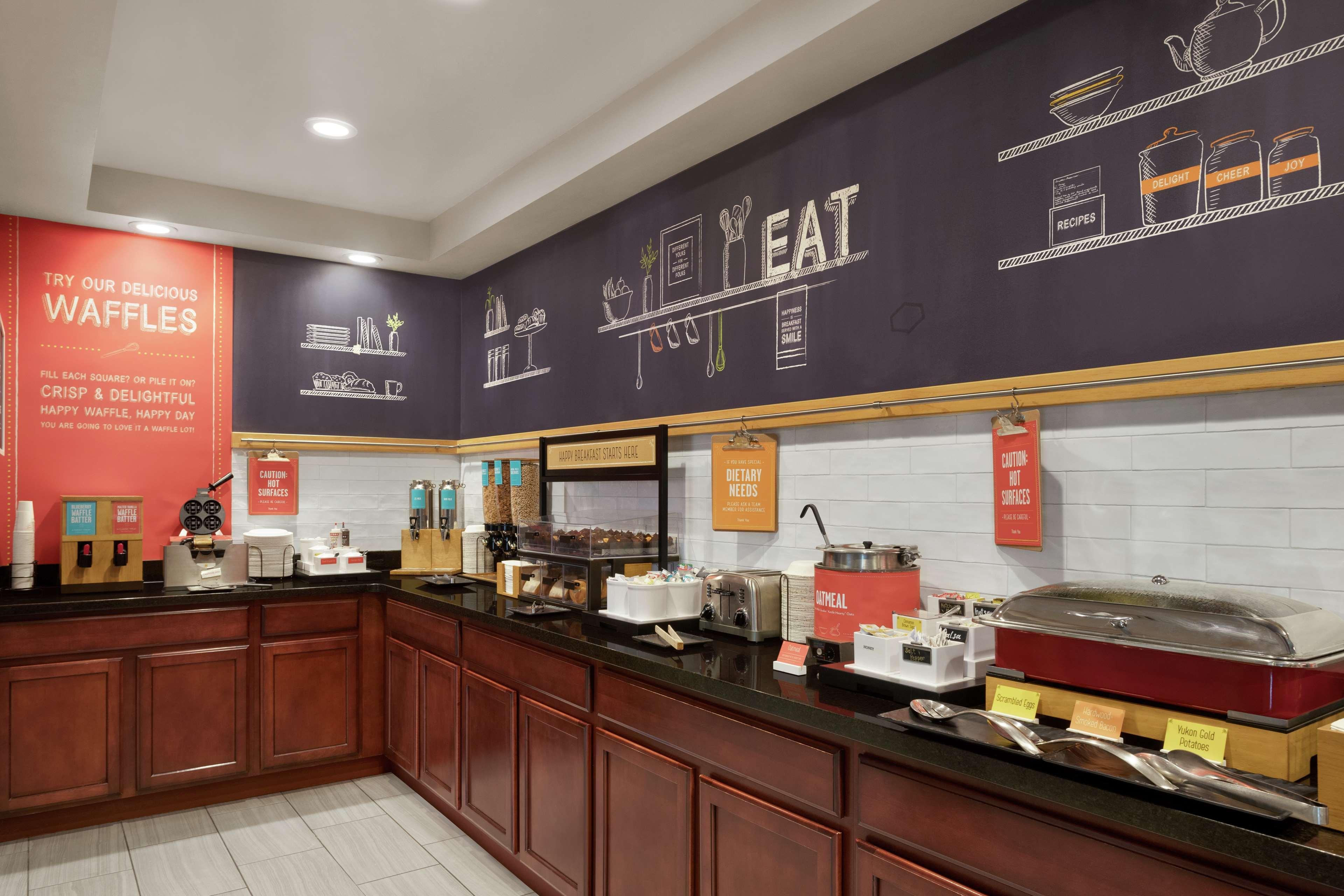 Hampton Inn Kansas City Блу Спрингс Екстериор снимка