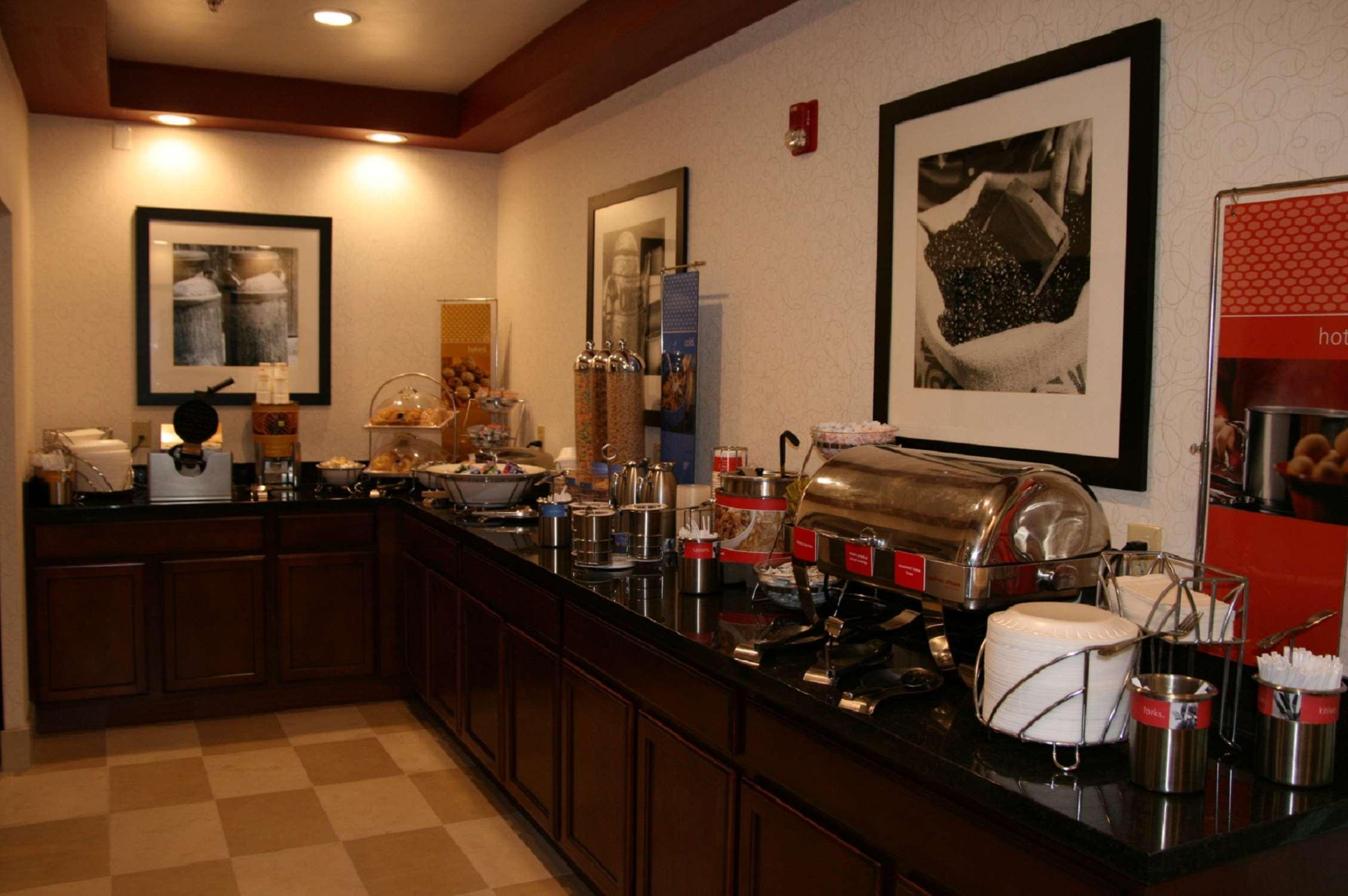 Hampton Inn Kansas City Блу Спрингс Екстериор снимка
