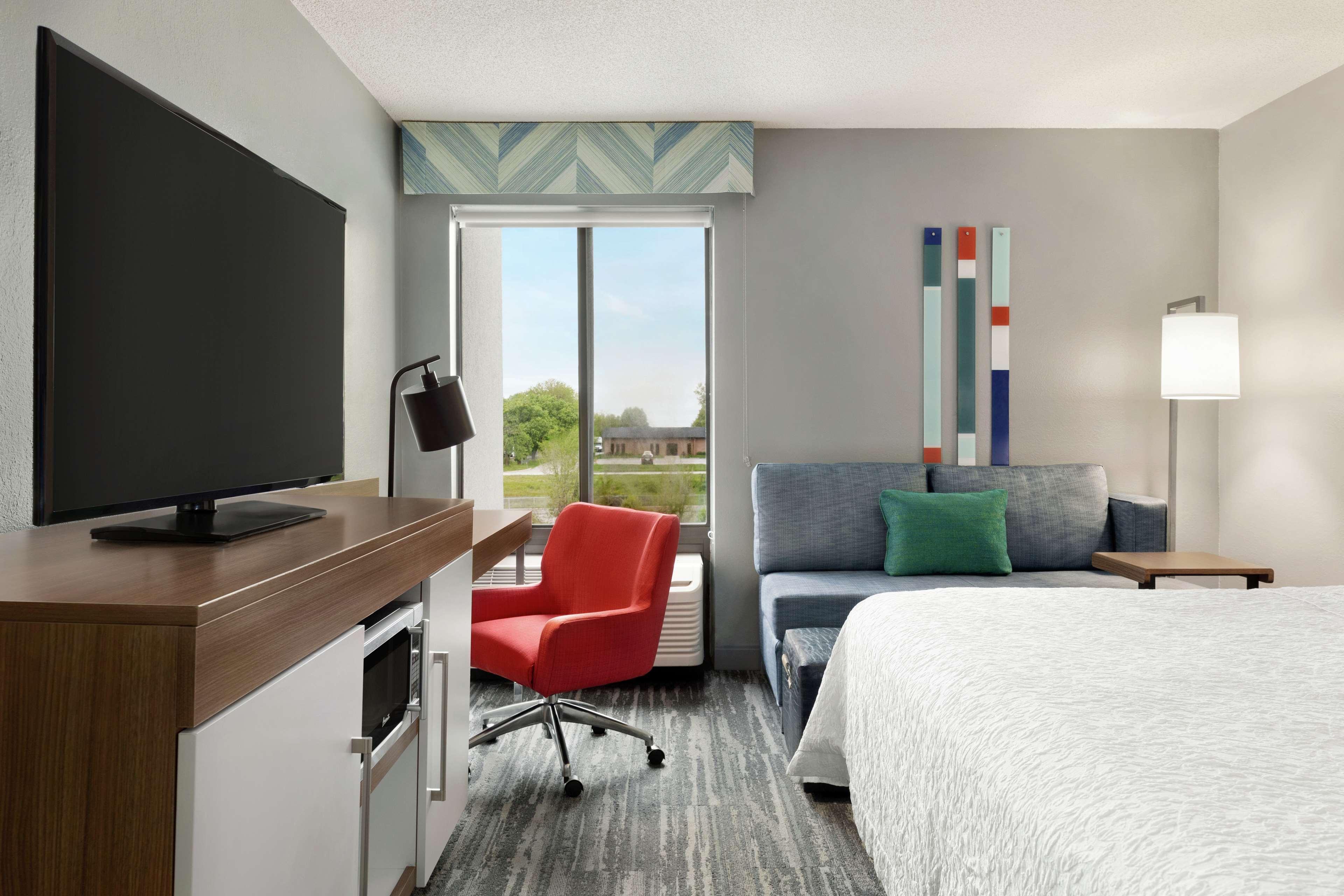 Hampton Inn Kansas City Блу Спрингс Екстериор снимка