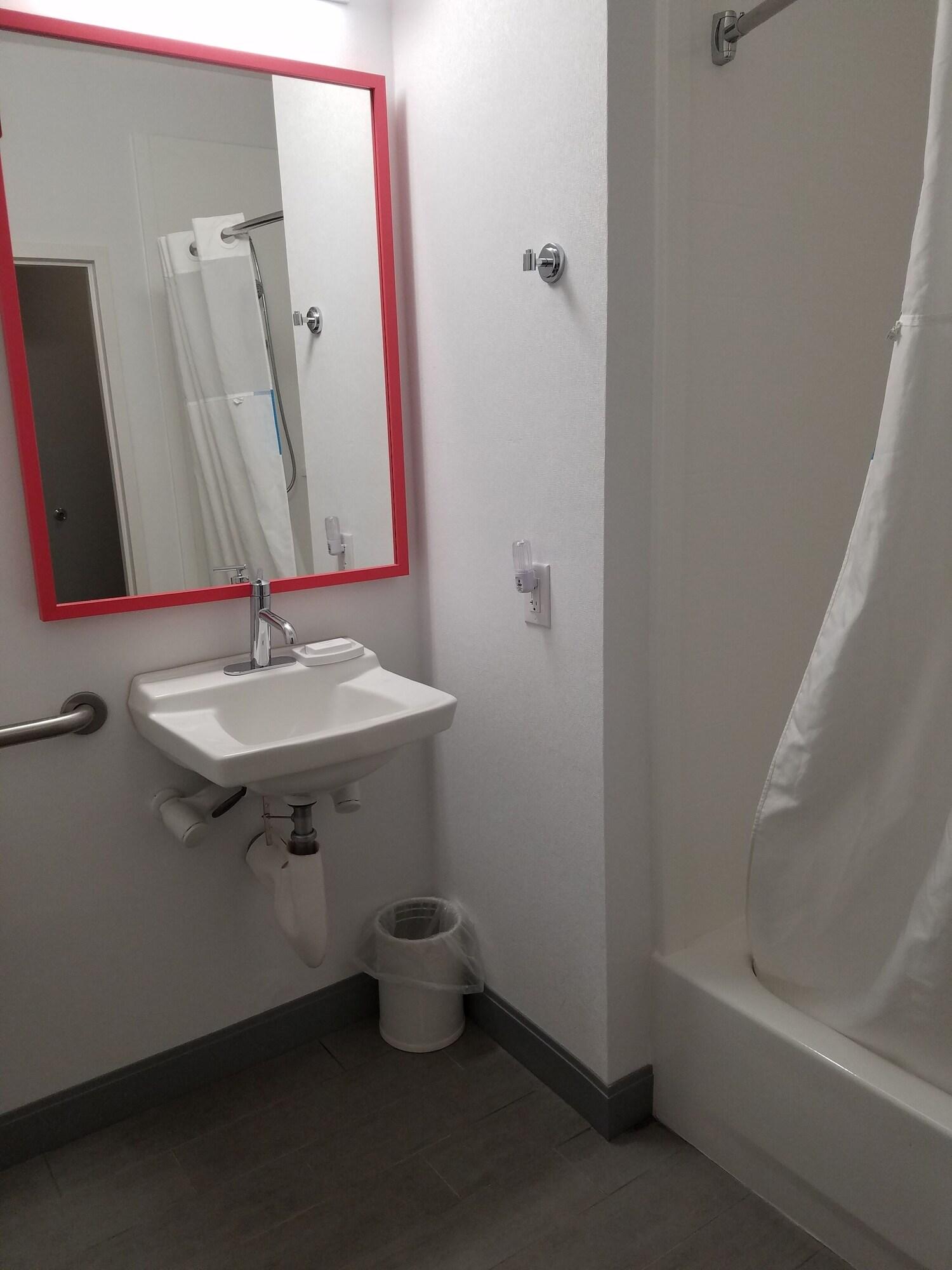 Hampton Inn Kansas City Блу Спрингс Екстериор снимка